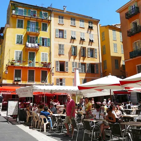 Renting - Colonna - Place In Old Town Lejlighed