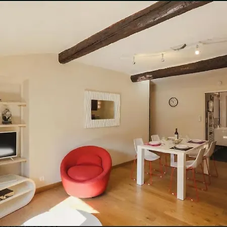 Renting - Colonna - Place In Old Town *