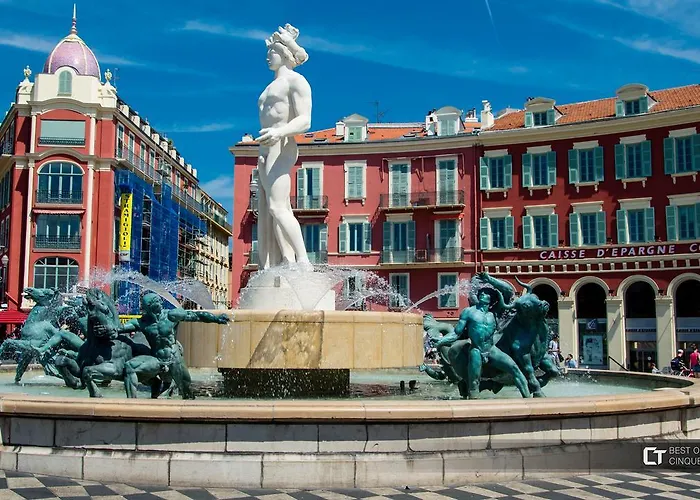 Renting - Colonna - Place In Old Town *