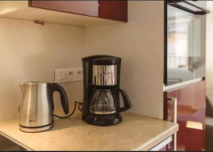 Renting - Colonna - Place In Old Town *