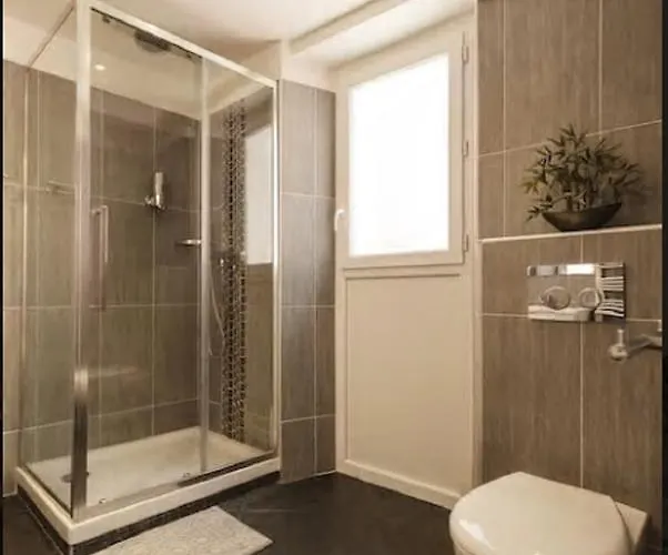 شقة Renting - Colonna - Place In Old Town